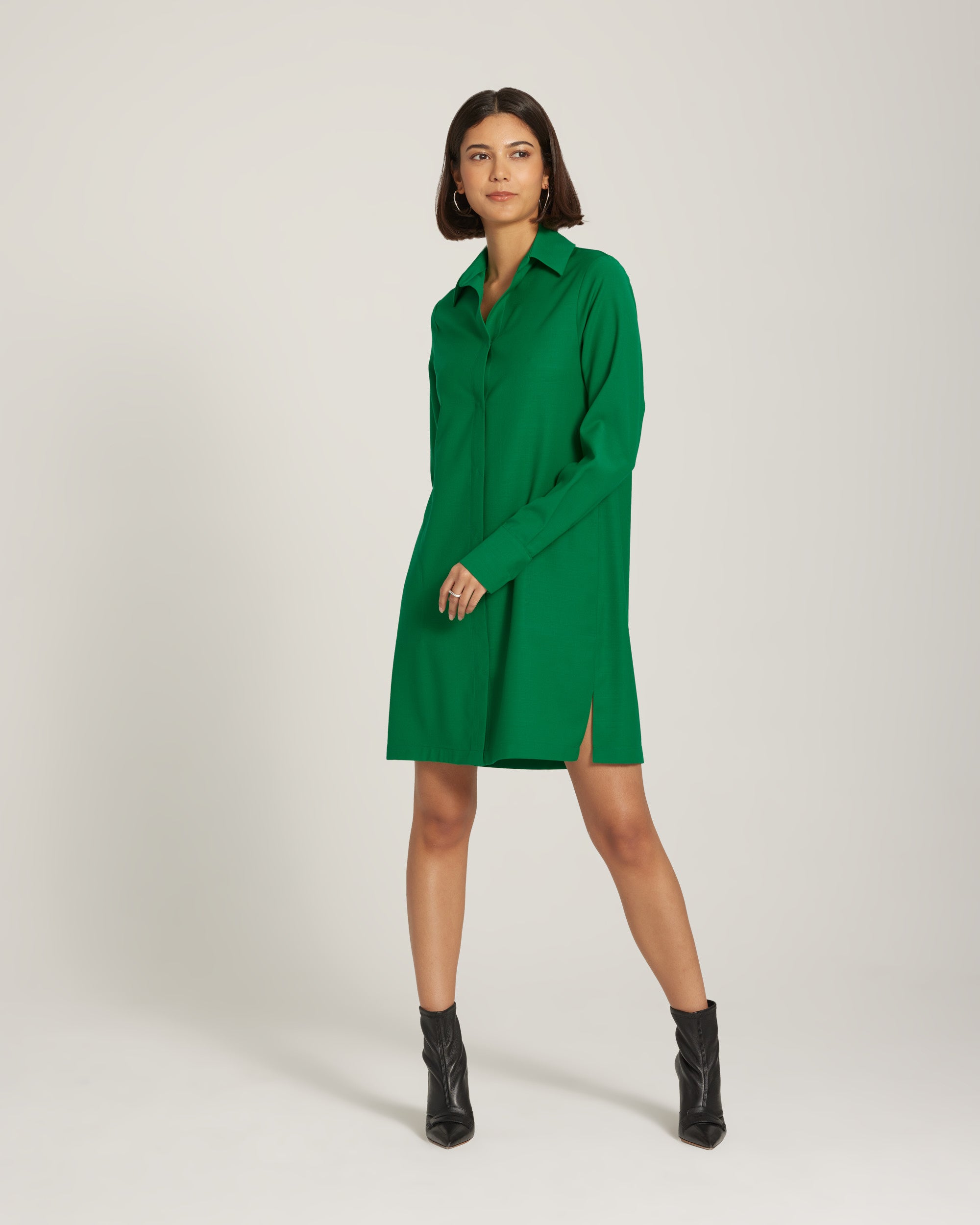 Éditions de Robes | Développé par Gestion Couture MTL. Service complet de dessin de patrons; Développement de patrons, numérisation, gradation, placement, coupe et confection d’échantillons, formation et consultation.