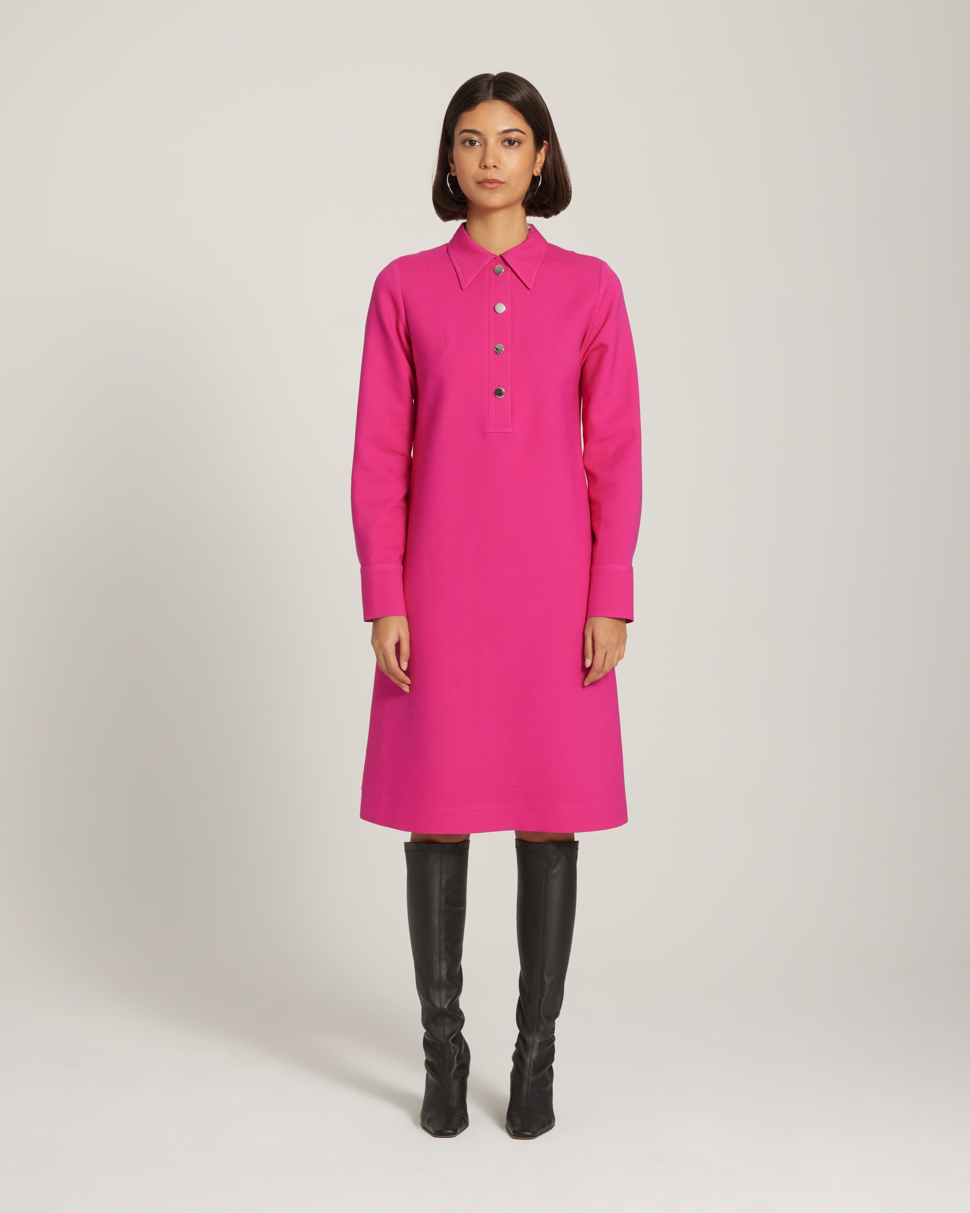 Éditions de Robes | Développé par Gestion Couture MTL. Service complet de dessin de patrons; Développement de patrons, numérisation, gradation, placement, coupe et confection d’échantillons, formation et consultation.