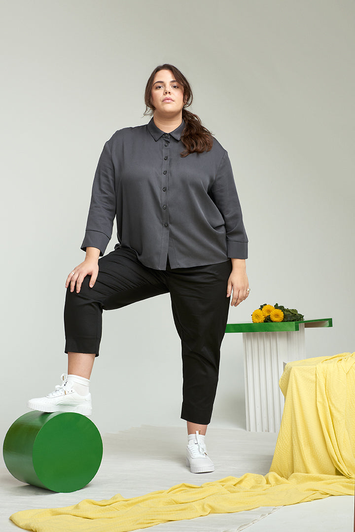 Lachapelle Atelier | Développé par Gestion Couture MTL. Service complet de dessin de patrons; Développement de patrons, numérisation, gradation, placement, coupe et confection d’échantillons, formation et consultation.